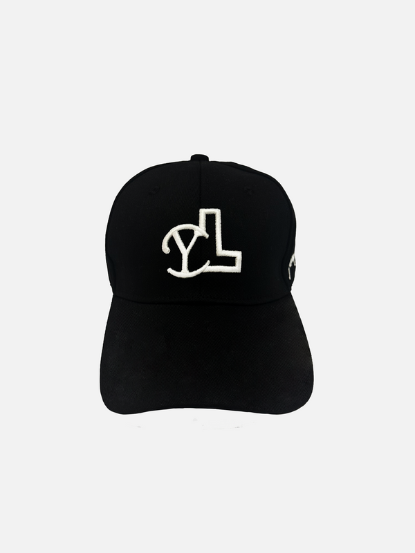 ESSENTIALS LUPITU BLACK FIT CAP